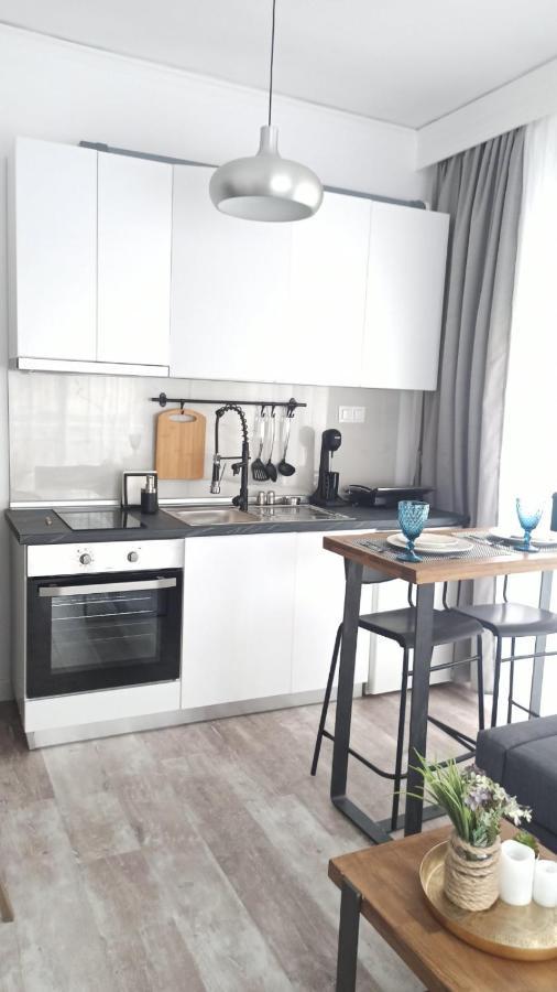 Down Town Luxurious Apartments Alexandroupolis Buitenkant foto